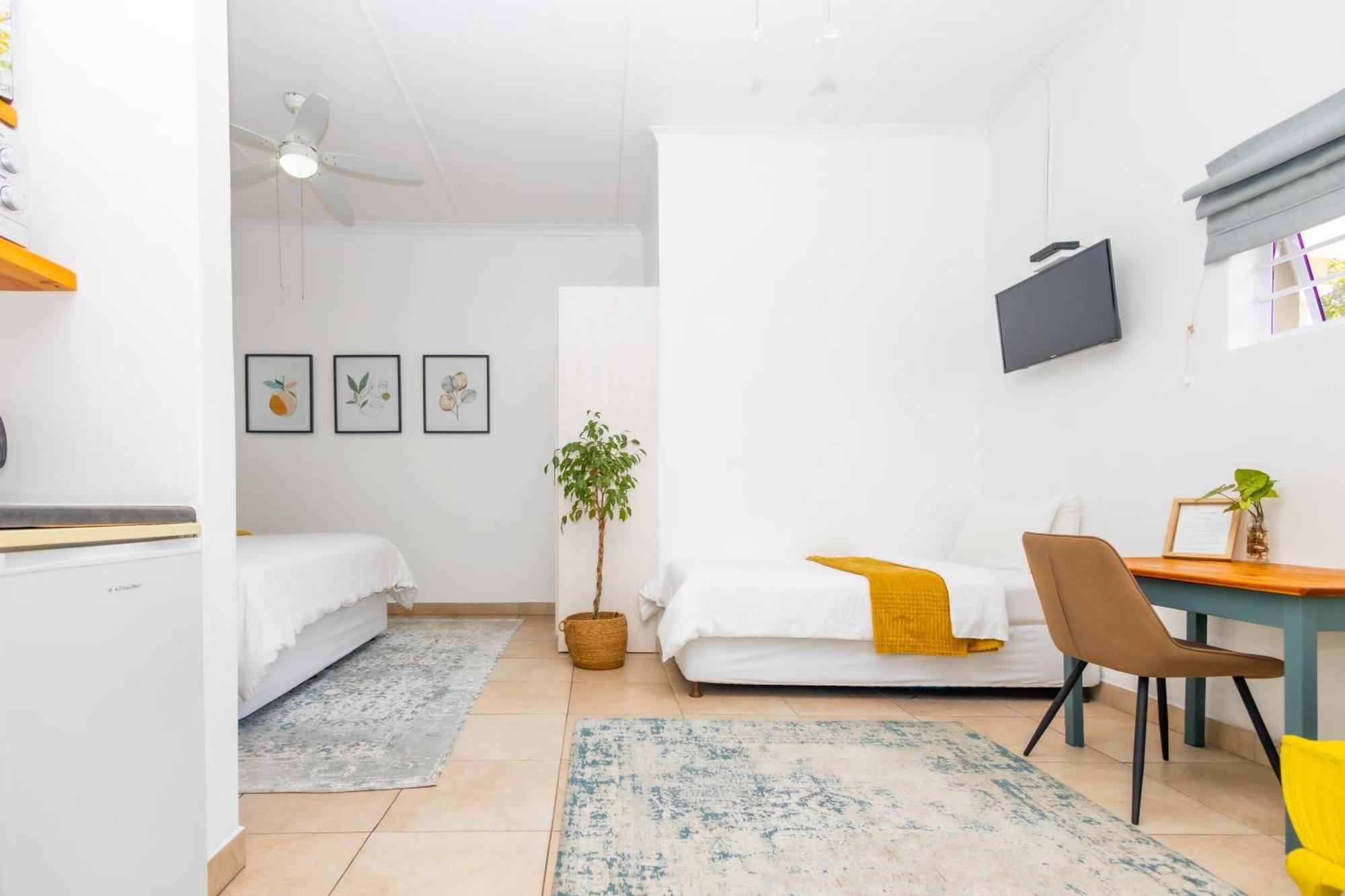 The Yellow Door Guesthouse East London Esterno foto